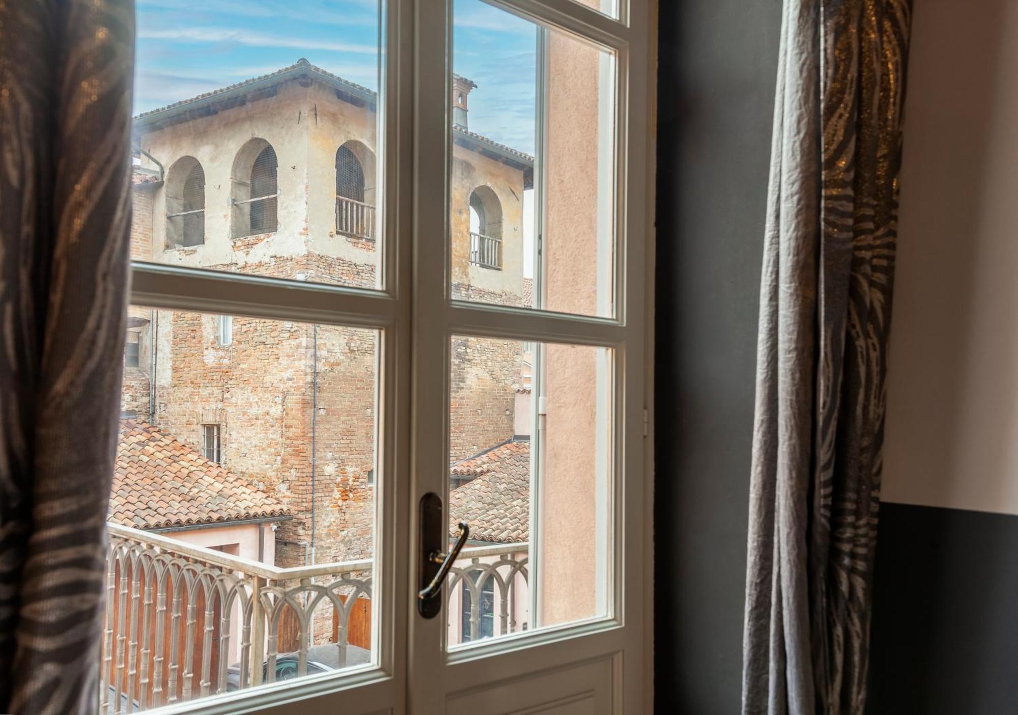 La Meridiana D'Alba Bagian luar foto